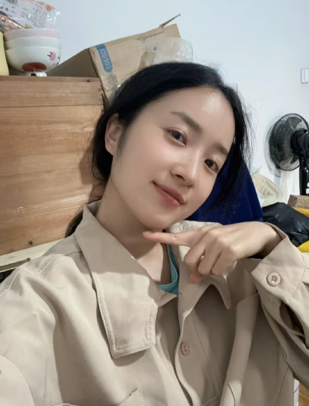 多喝热水的第二张照片--沧州相亲服务中心