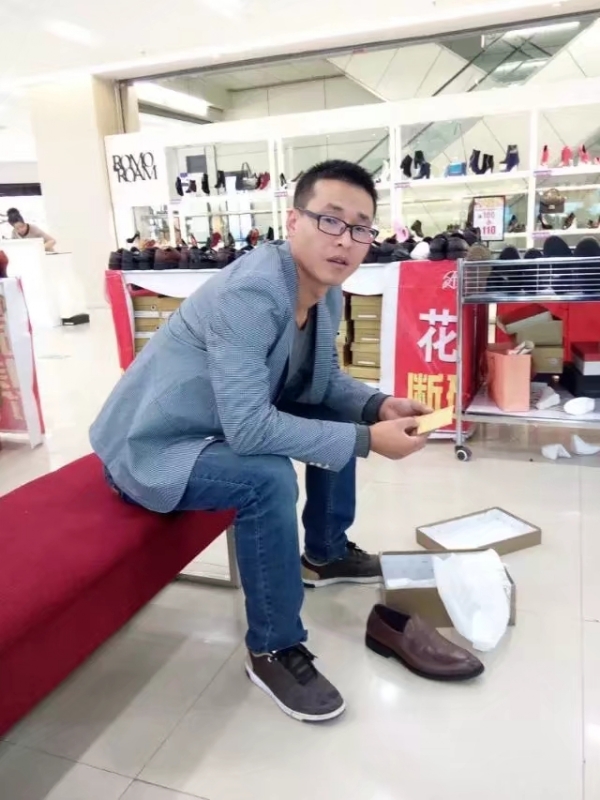 借我你的手的第一张照片--沧州相亲服务中心
