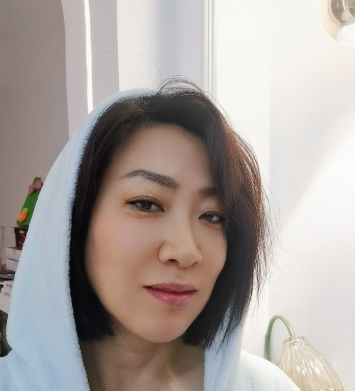 火玫瑰的第一张照片--沧州相亲服务中心
