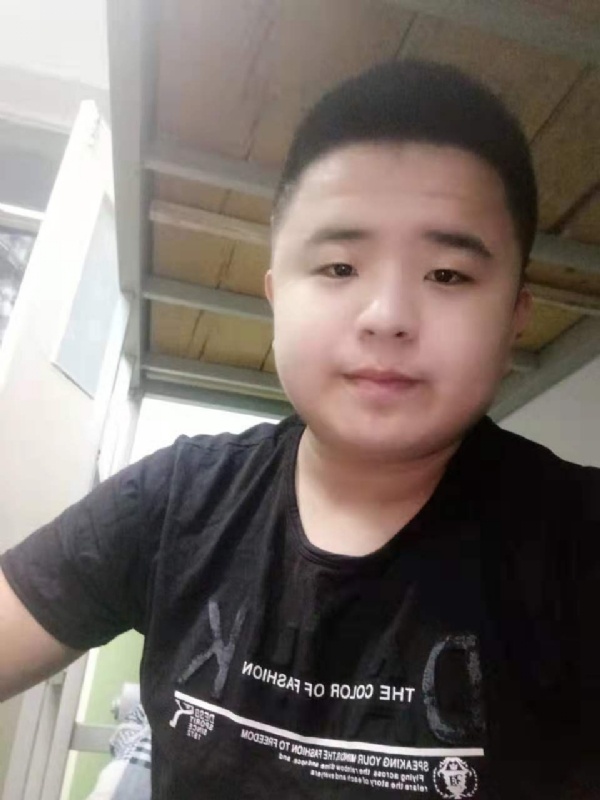 打小就爱淘气的第一张照片--沧州相亲服务中心