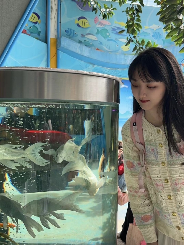 yiyi的第一张照片--沧州相亲服务中心