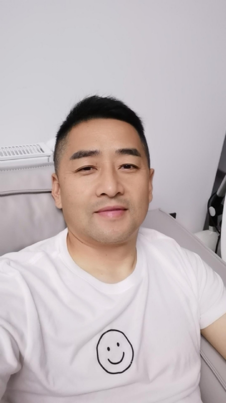 向阳而生的第一张照片--沧州相亲服务中心