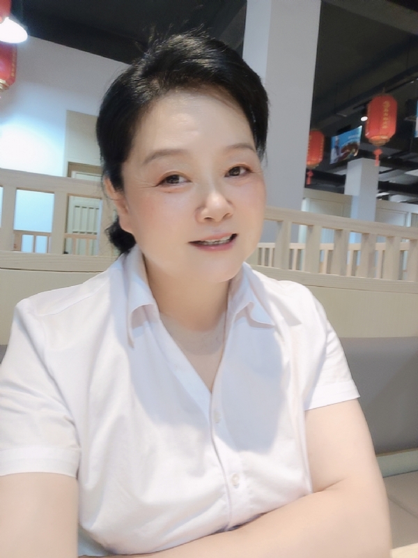 丁姐爱生活的第一张照片--沧州相亲服务中心