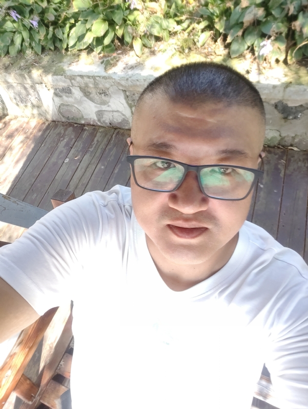 羊十八的第一张照片--沧州相亲服务中心
