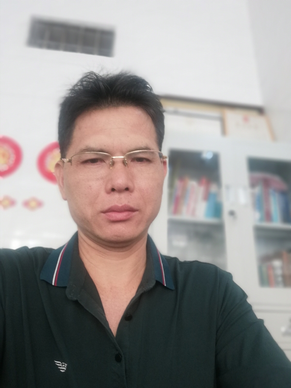 后视镜的第一张照片--沧州相亲服务中心