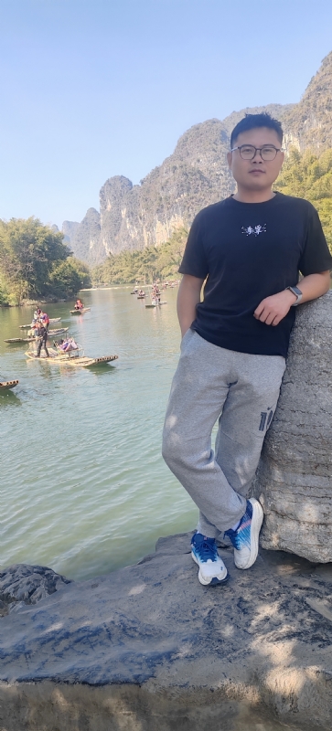 受过伤的狼的第二张照片--沧州相亲服务中心