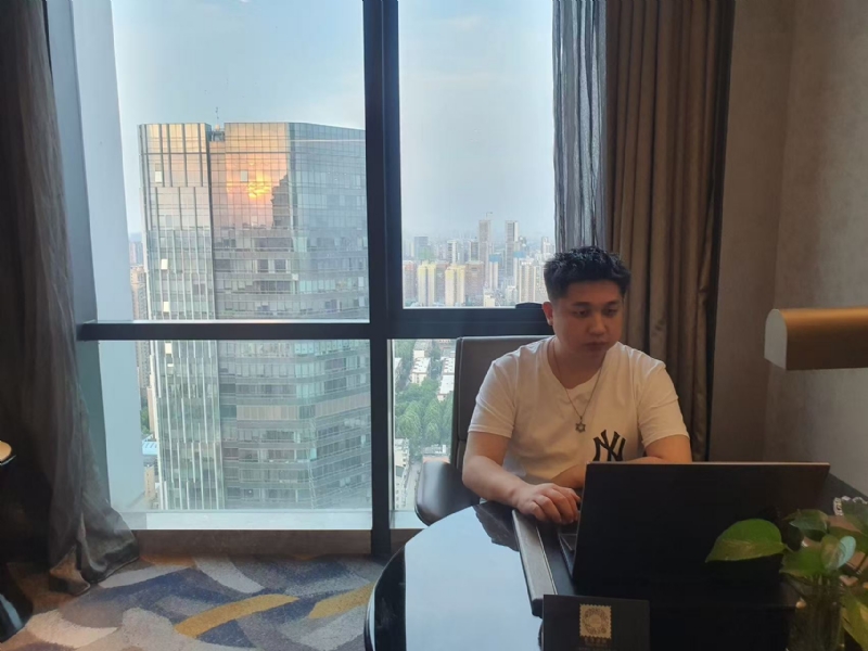 ying的第一张照片--沧州相亲服务中心