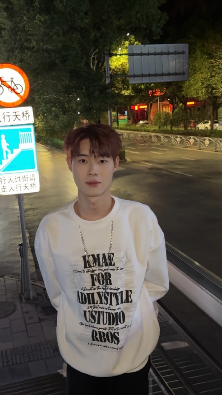 与宇的第二张照片--沧州相亲服务中心