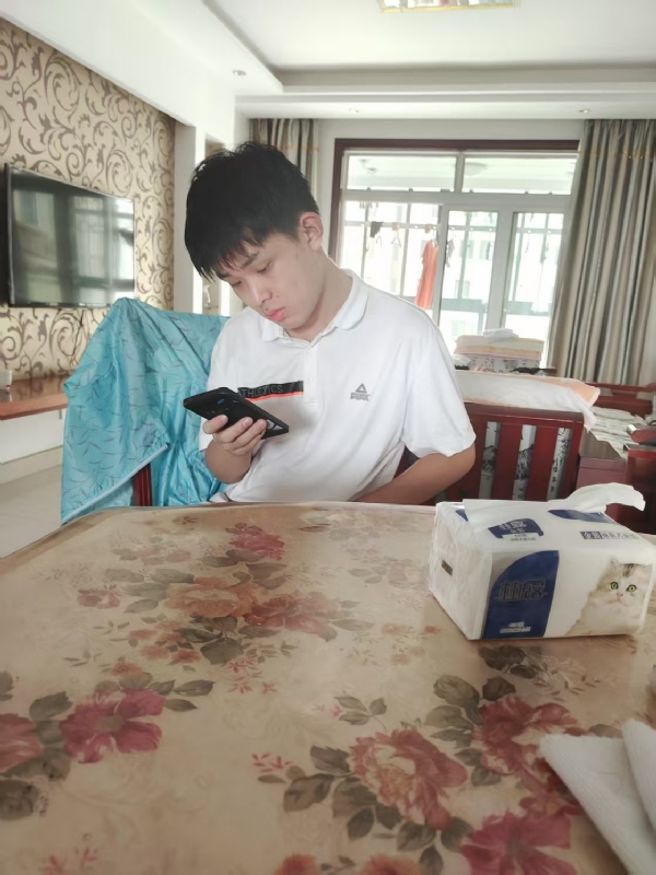 铁在烧的第一张照片--沧州相亲服务中心