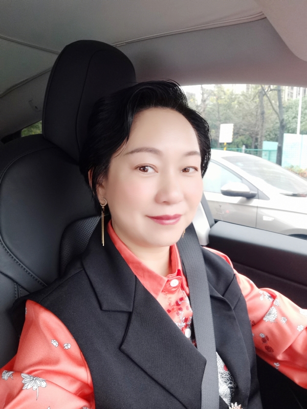 艳阳天的第二张照片--沧州相亲服务中心
