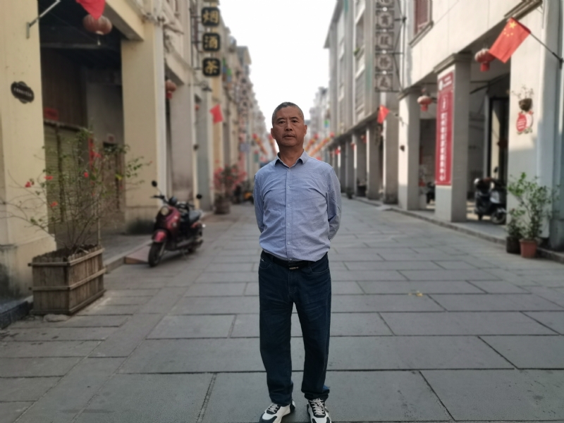 一粒尘埃的第一张照片--沧州相亲服务中心