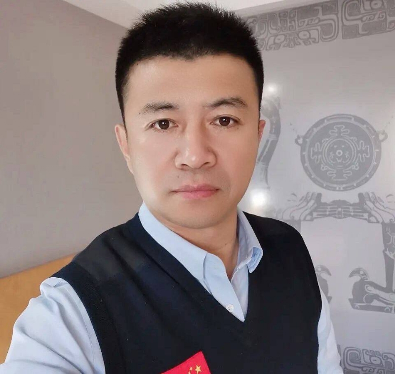 生在红旗下的第二张照片--沧州相亲服务中心