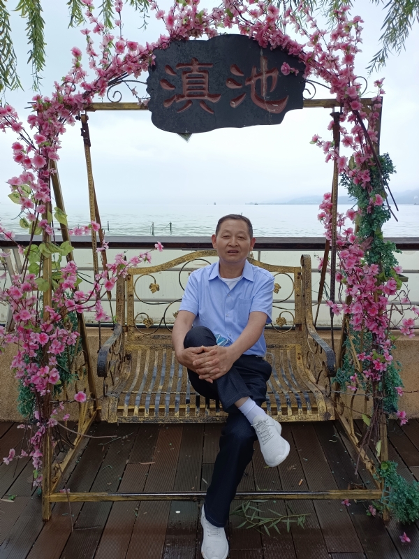 奋斗的第一张照片--沧州相亲服务中心