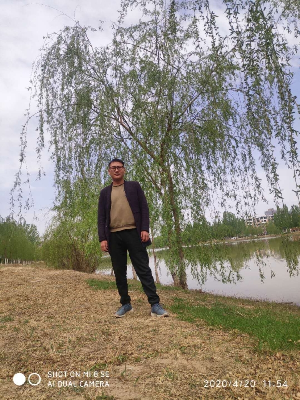 风中的烟头的第一张照片--沧州相亲服务中心