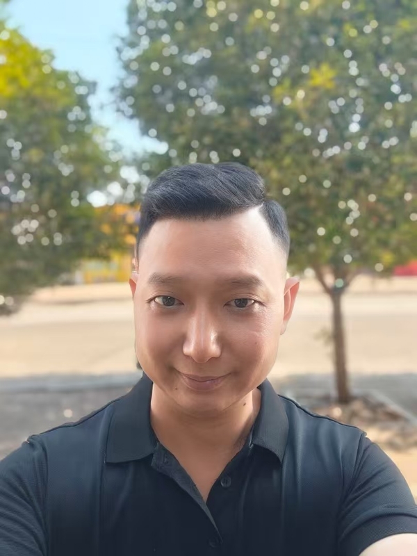 巷子里的猫的第一张照片--沧州相亲服务中心