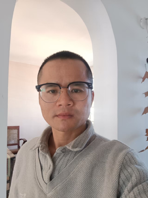 戴戴的第二张照片--沧州相亲服务中心