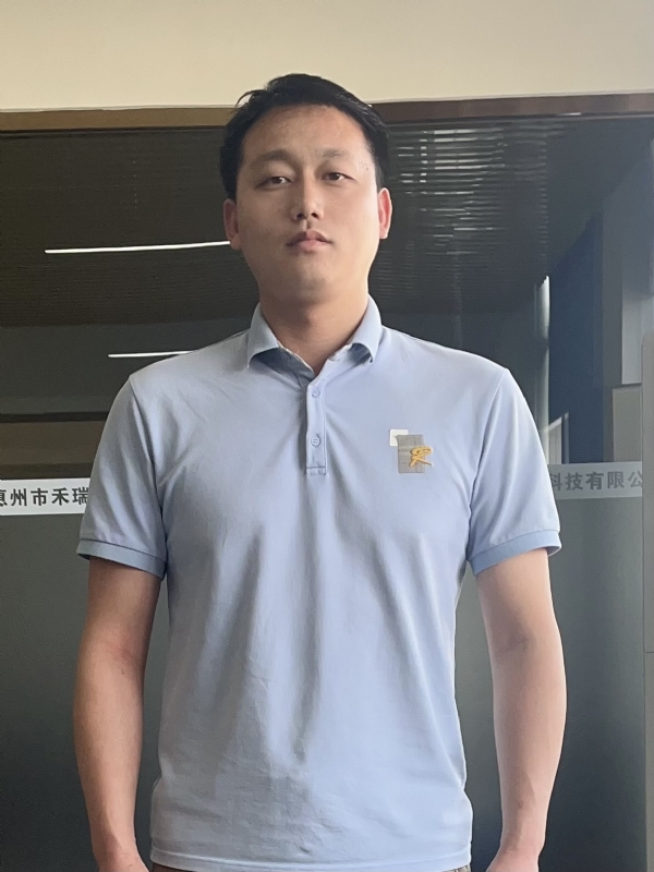 鹊桥的第一张照片--沧州相亲服务中心