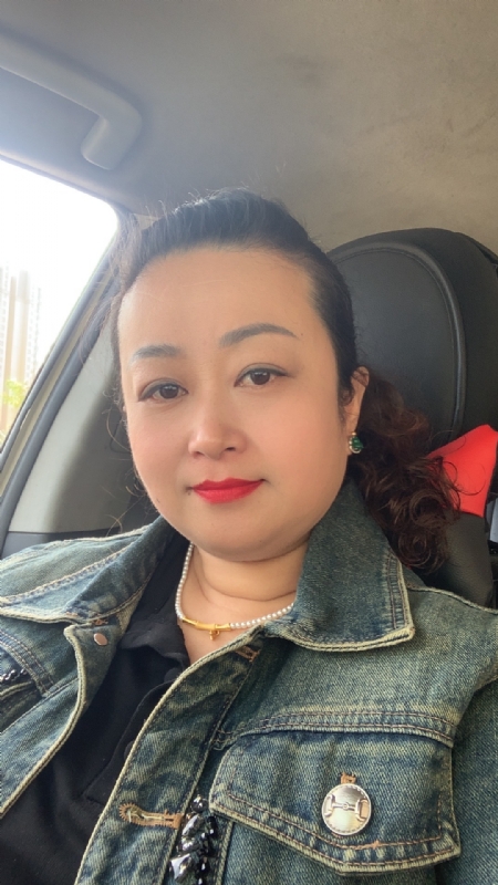 云中的蝶的第一张照片--沧州相亲服务中心