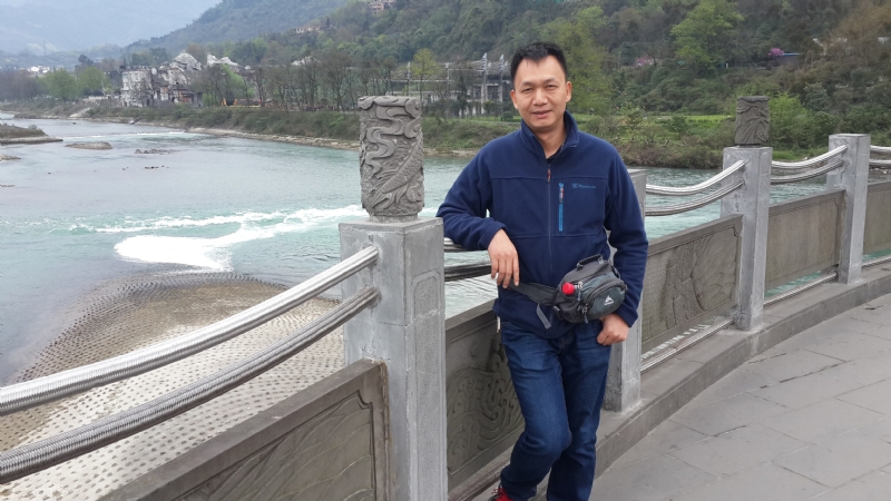 上下求索的第一张照片--沧州相亲服务中心